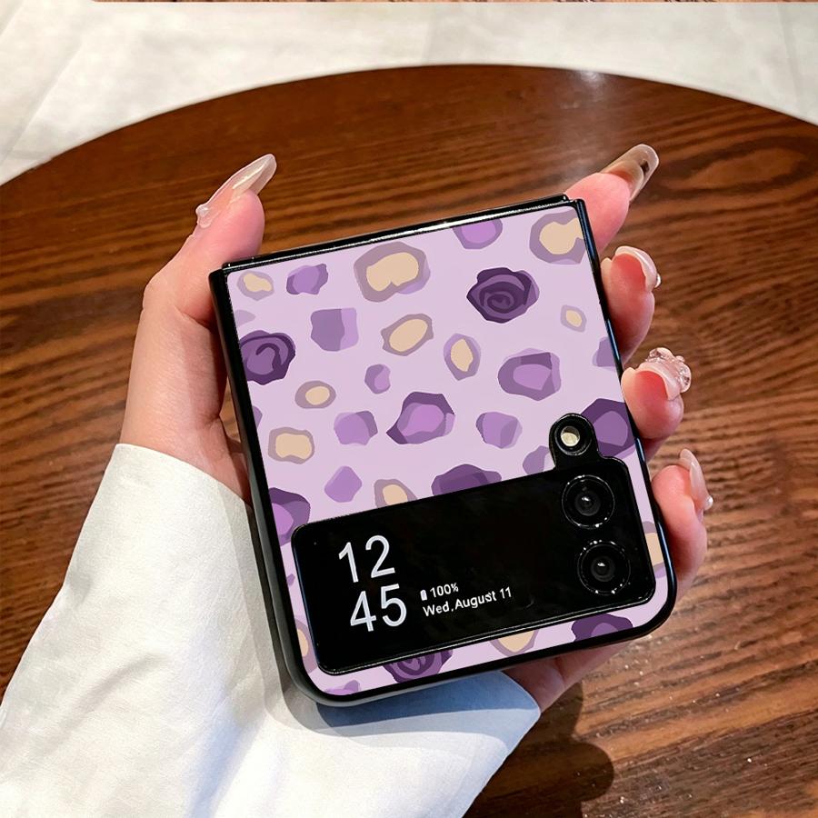 Phone Cases Z Fold 6 - غطاء هاتف مخطط بتصميم نمر لسامسونج