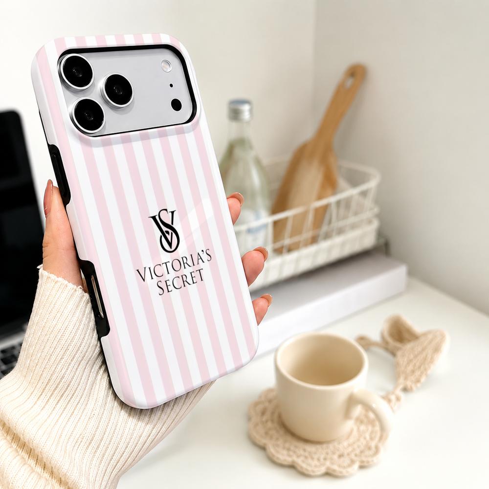 غطاء هاتف رائع من فيكتوريا سيك - مراجعة Phone Cases Louis Vuitton وسعره